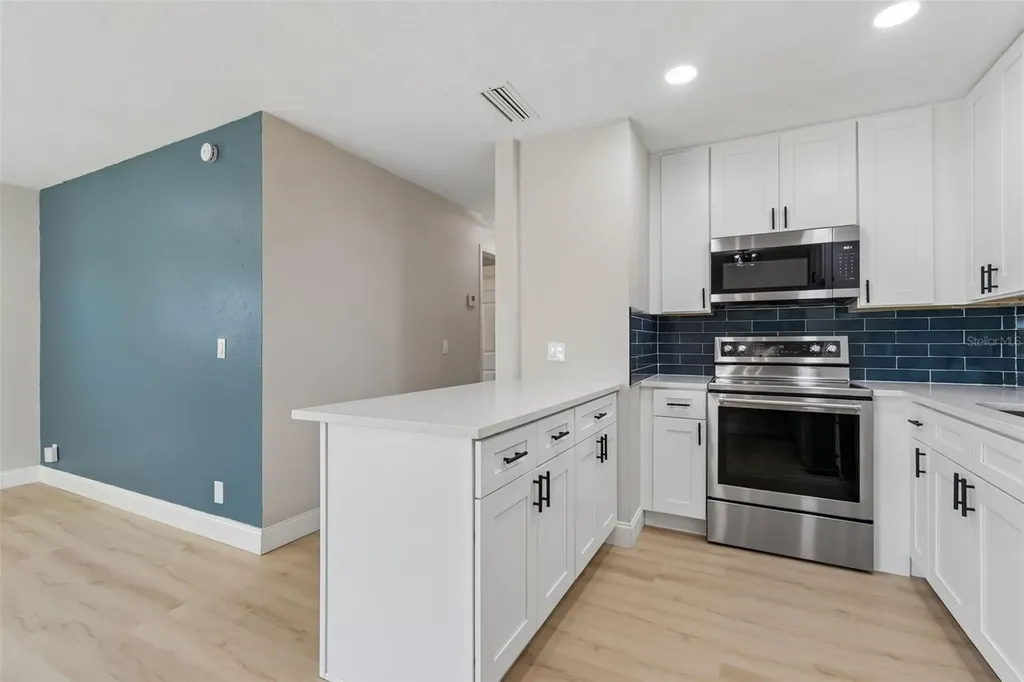 4221 Empire Place Tampa FL 33610