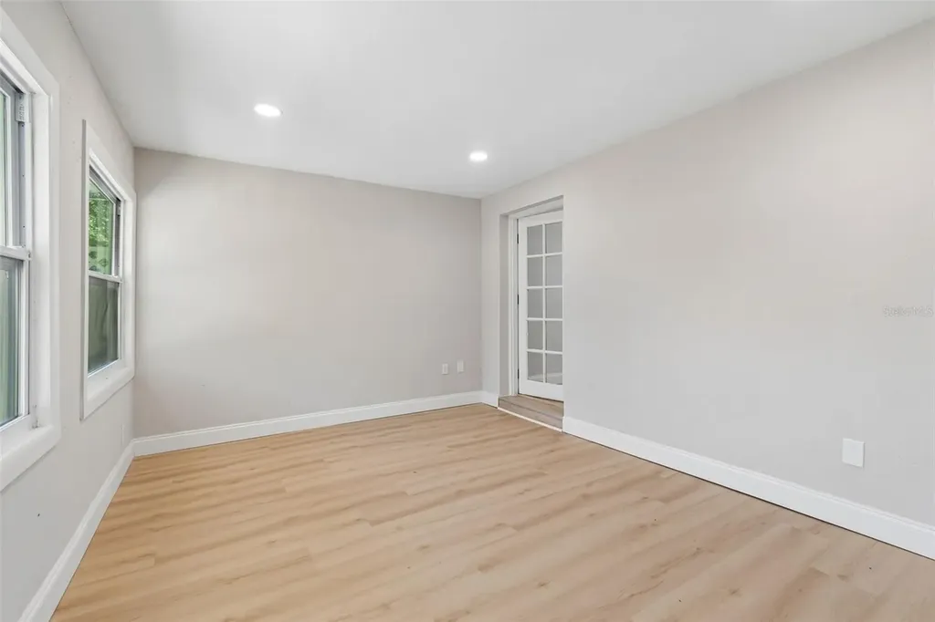 4221 Empire Place Tampa FL 33610