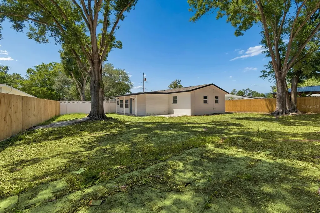 4221 Empire Place Tampa FL 33610
