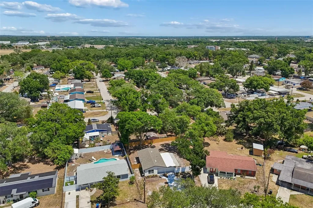 4221 Empire Place Tampa FL 33610