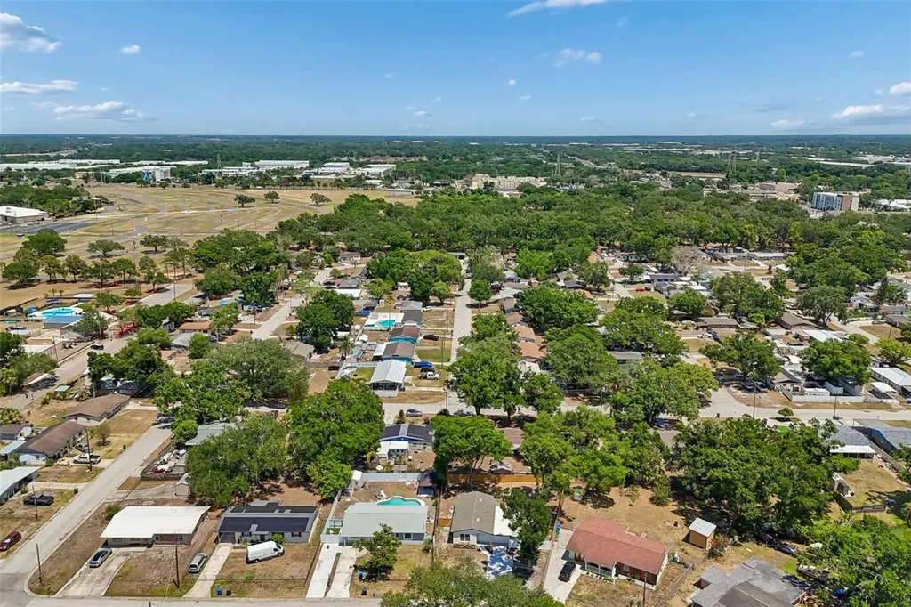 4221 Empire Place Tampa FL 33610
