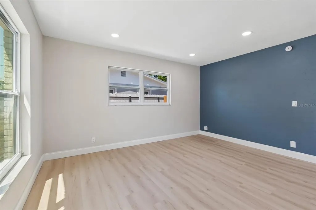 4221 Empire Place Tampa FL 33610