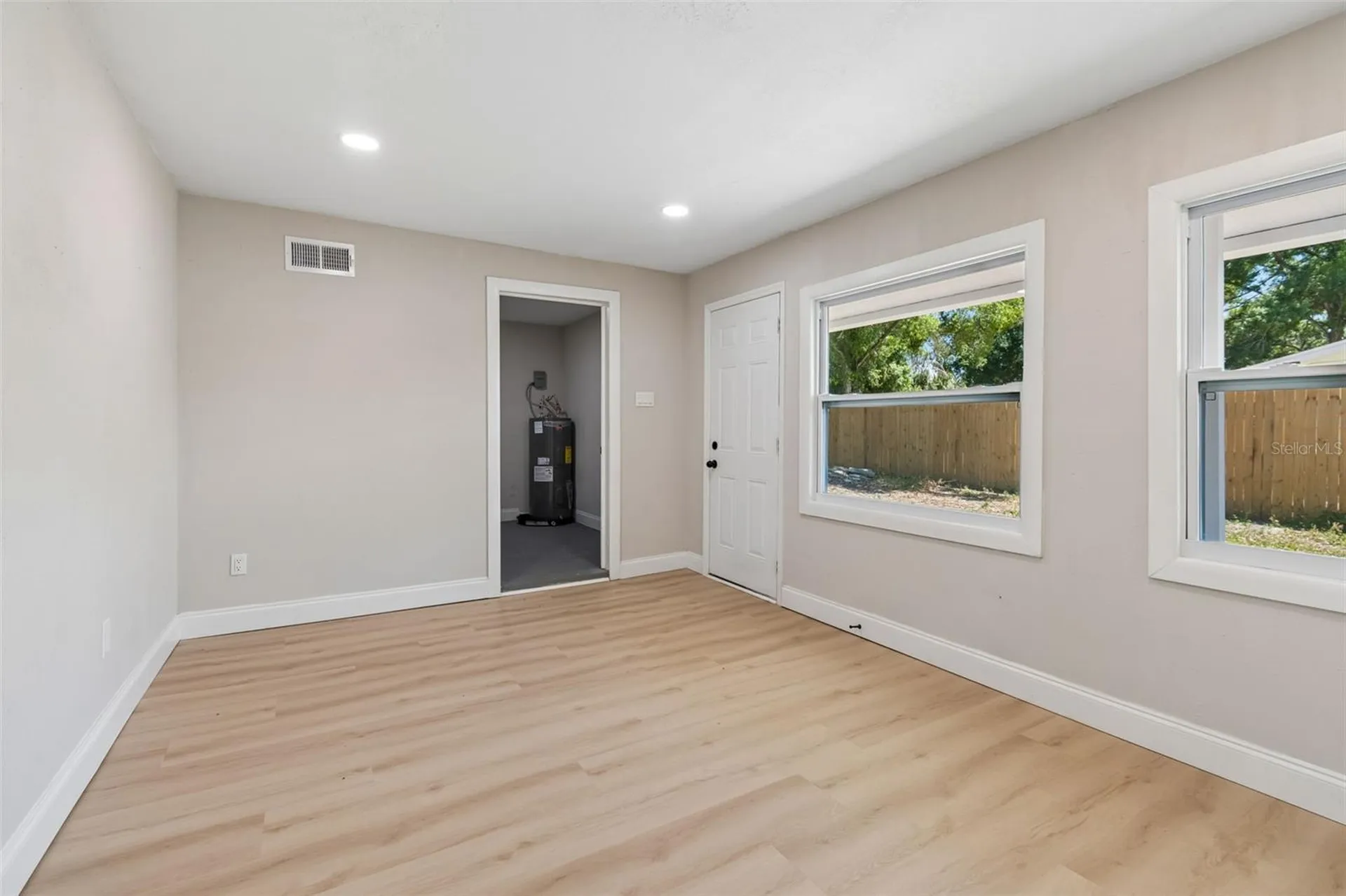 4221 Empire Place Tampa FL 33610