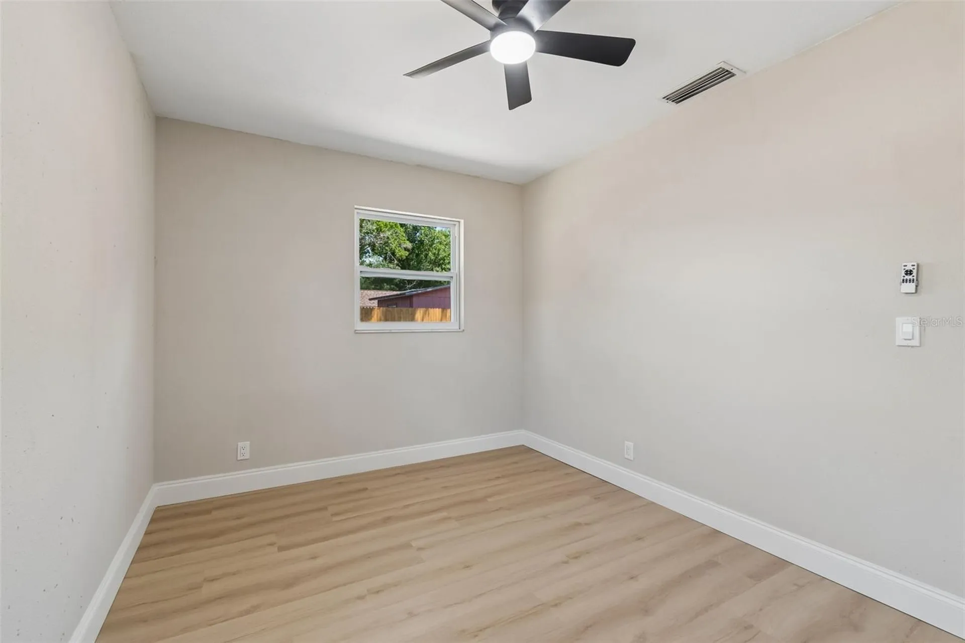 4221 Empire Place Tampa FL 33610