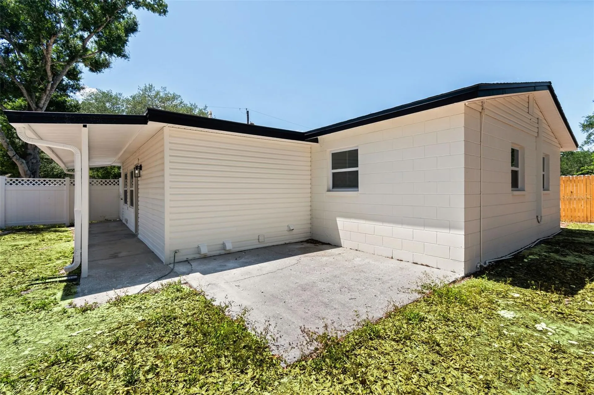 4221 Empire Place Tampa FL 33610