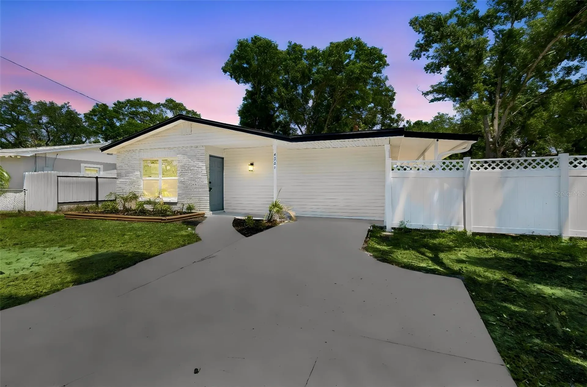 4221 Empire Place Tampa FL 33610