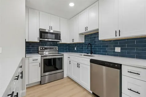 4221 Empire Place Tampa FL 33610