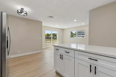 4221 Empire Place Tampa FL 33610