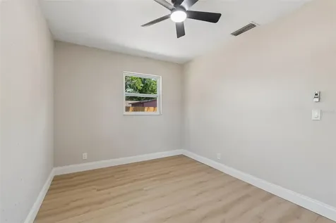 4221 Empire Place Tampa FL 33610