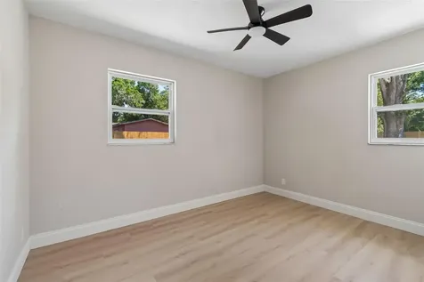 4221 Empire Place Tampa FL 33610