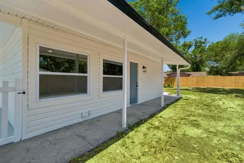 4221 Empire Place Tampa FL 33610
