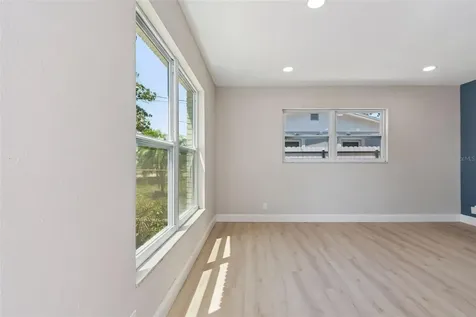 4221 Empire Place Tampa FL 33610