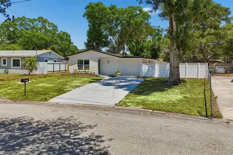 4221 Empire Place Tampa FL 33610