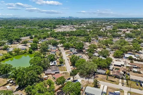 4221 Empire Place Tampa FL 33610