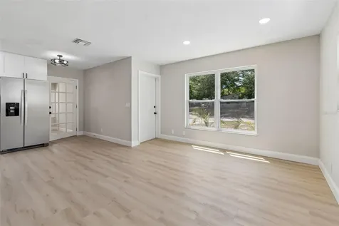 4221 Empire Place Tampa FL 33610
