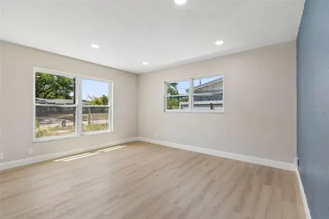 4221 Empire Place Tampa FL 33610