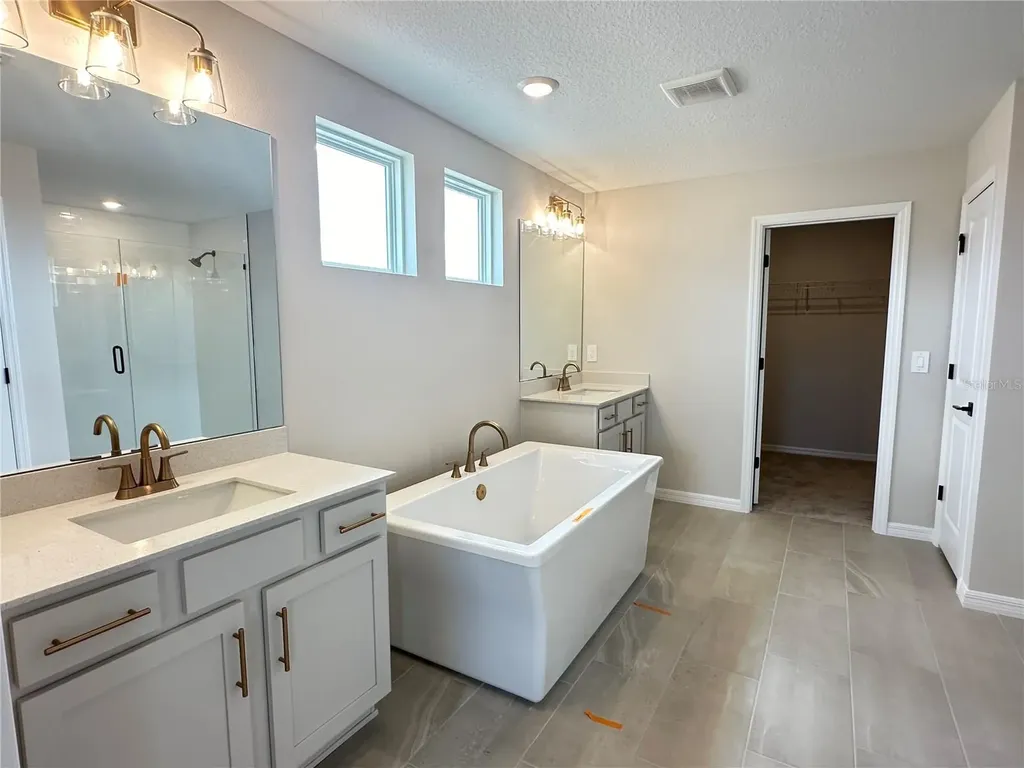 5948 Fresh Flora Drive Wimauma FL 33598