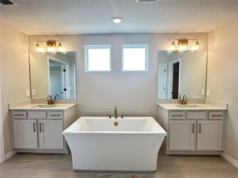 5948 Fresh Flora Drive Wimauma FL 33598