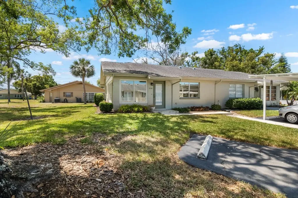 330 Gloucester Boulevard Sun City Center FL 33573