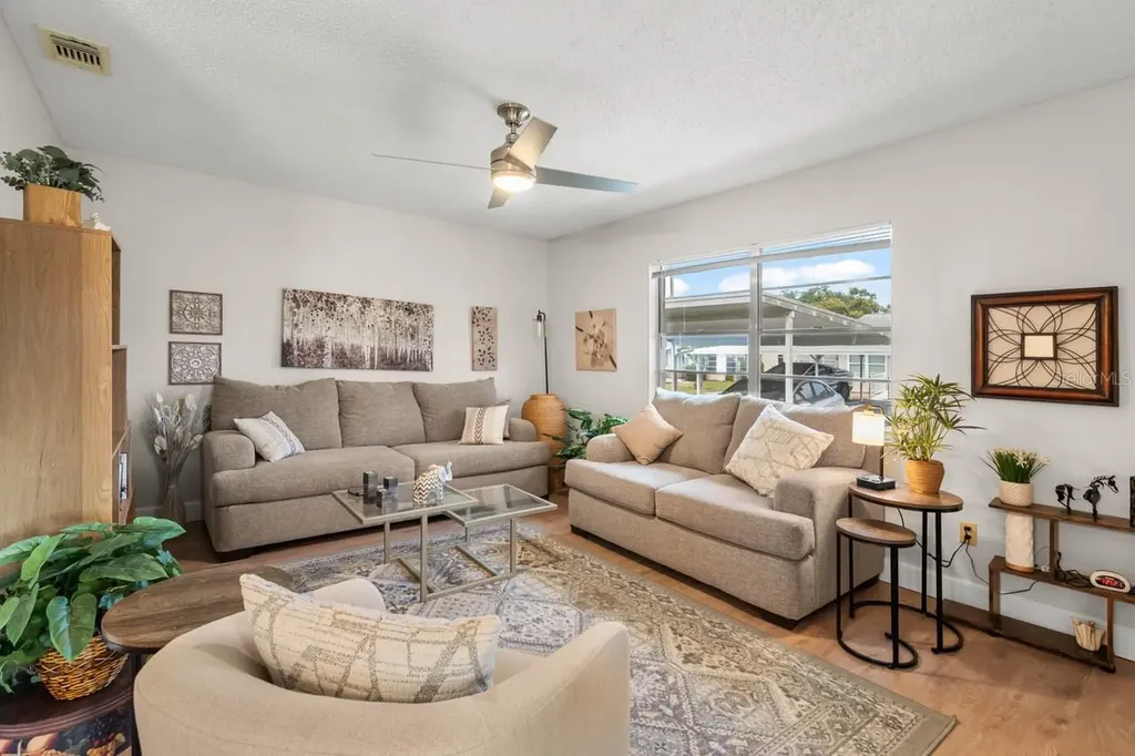 330 Gloucester Boulevard Sun City Center FL 33573
