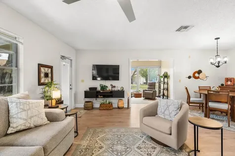 330 Gloucester Boulevard Sun City Center FL 33573