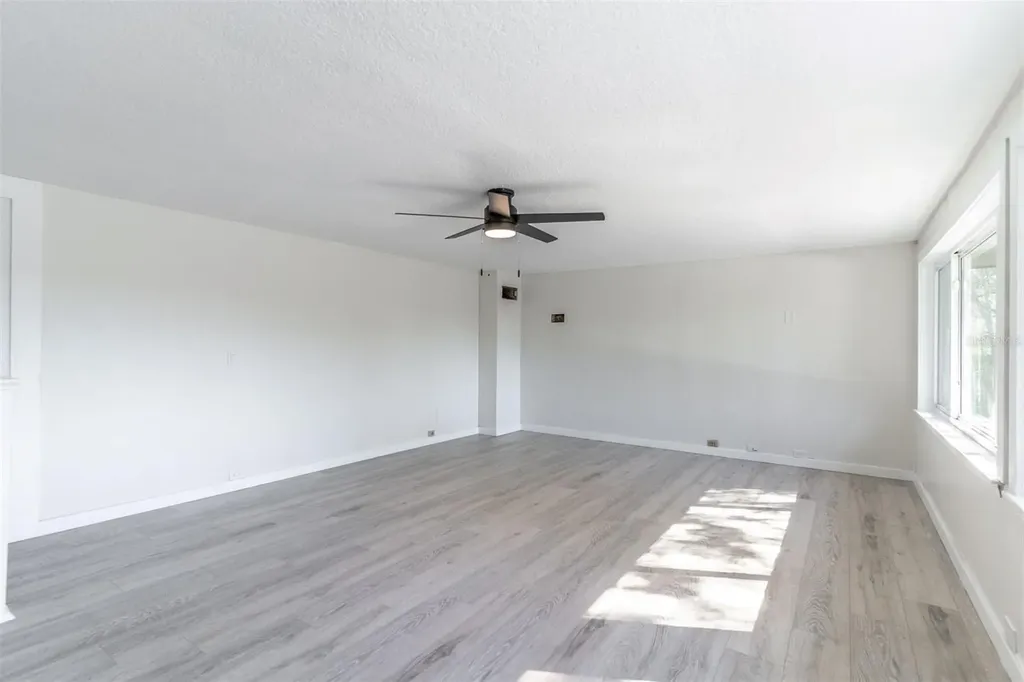 16880 SE 63rd Lane Ocklawaha FL 32179
