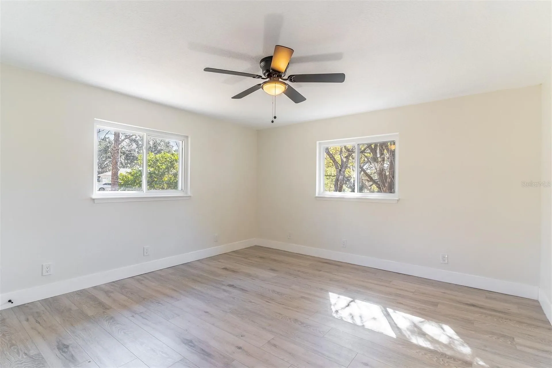 16880 SE 63rd Lane Ocklawaha FL 32179