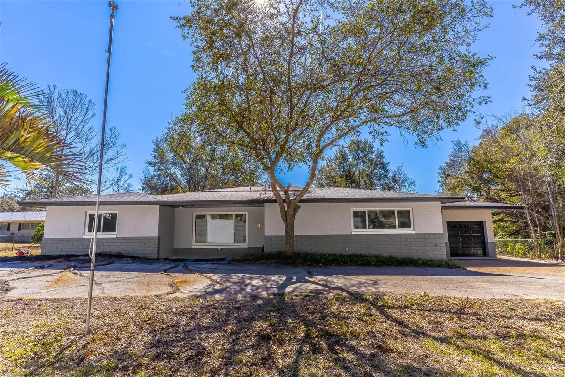 16880 SE 63rd Lane Ocklawaha FL 32179