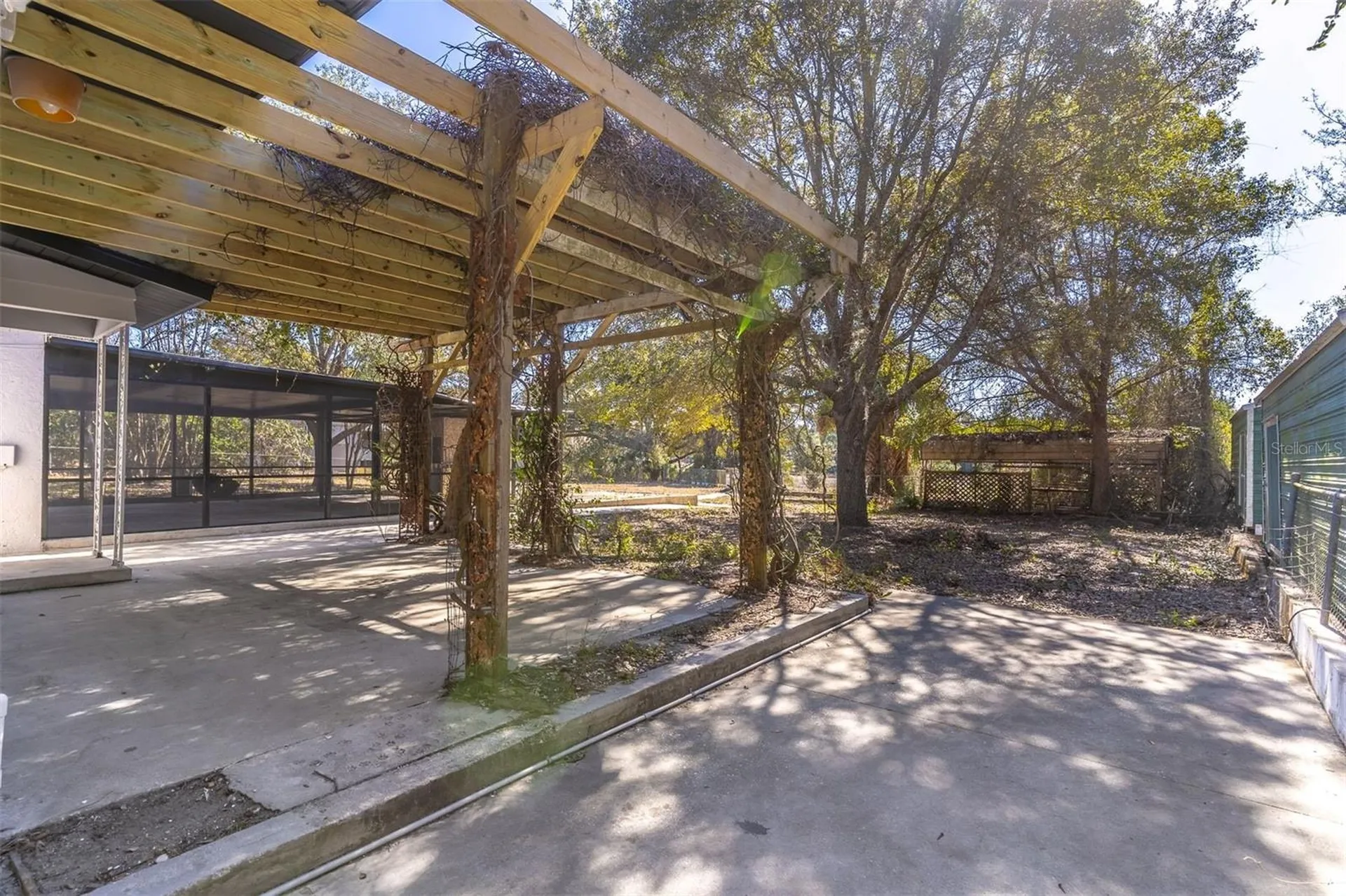 16880 SE 63rd Lane Ocklawaha FL 32179