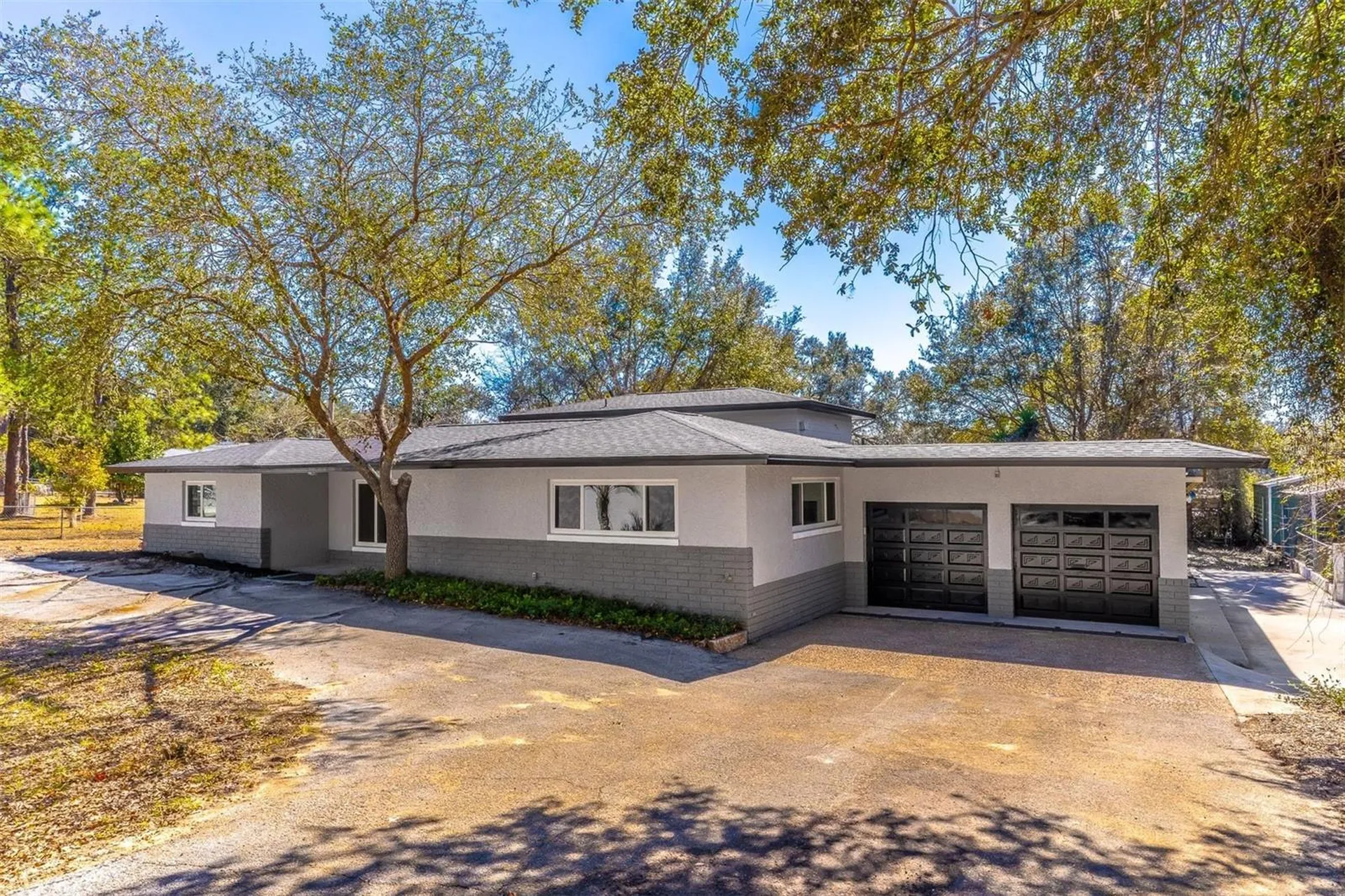 16880 SE 63rd Lane Ocklawaha FL 32179