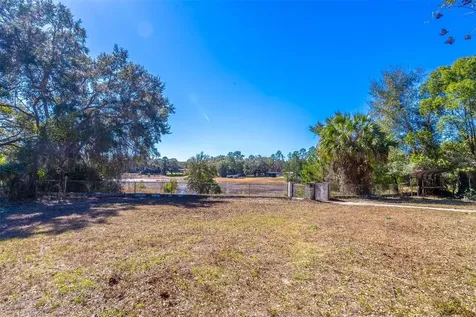 16880 SE 63rd Lane Ocklawaha FL 32179