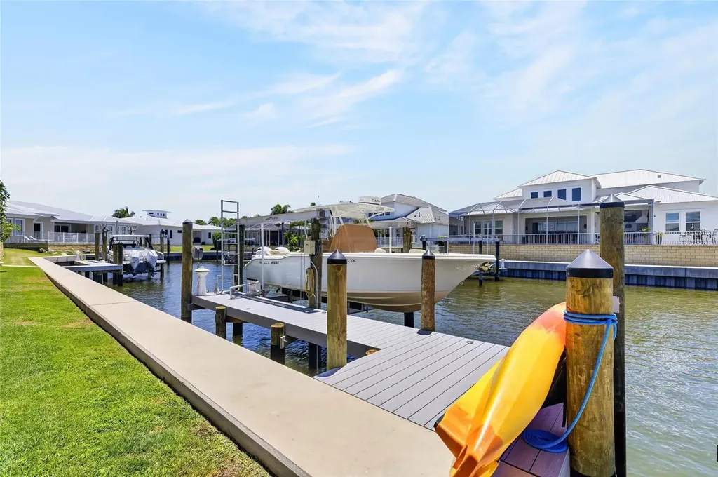 5704 Tybee Island Drive Apollo Beach FL 33572