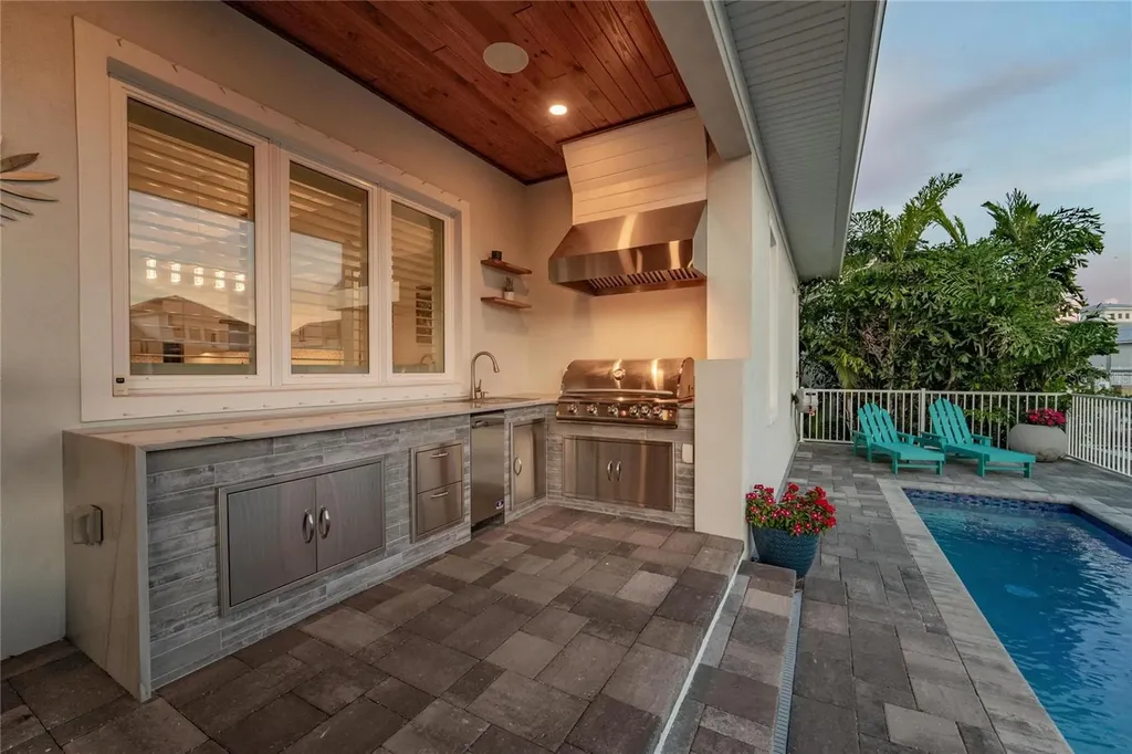 5704 Tybee Island Drive Apollo Beach FL 33572