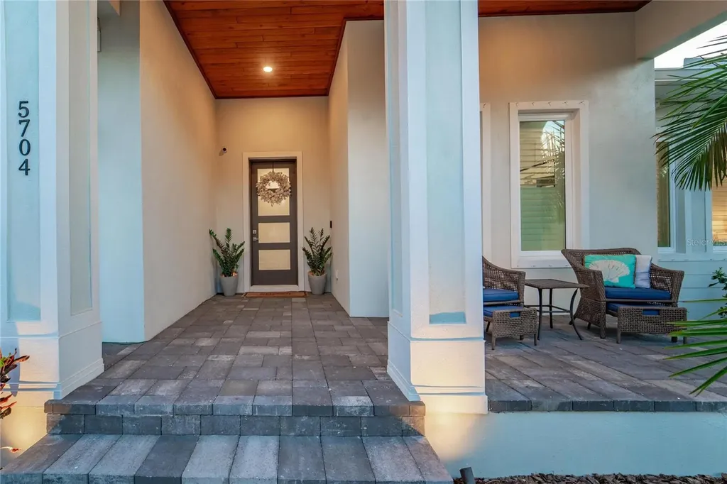 5704 Tybee Island Drive Apollo Beach FL 33572