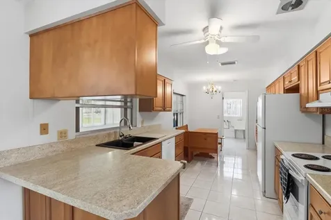 42 Truman Boulevard Beverly Hills FL 34465