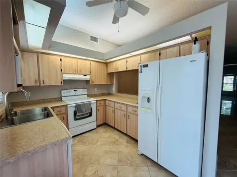 2843 Thaxton Drive Palm Harbor FL 34684
