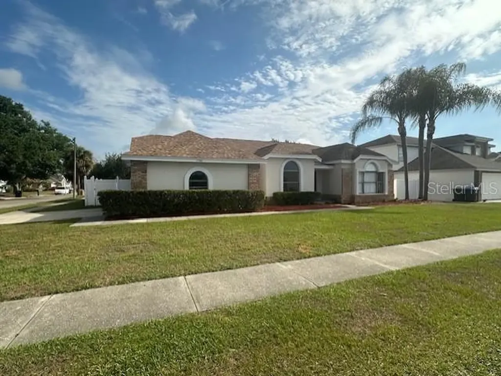 12686 Newfield Drive Orlando FL 32837