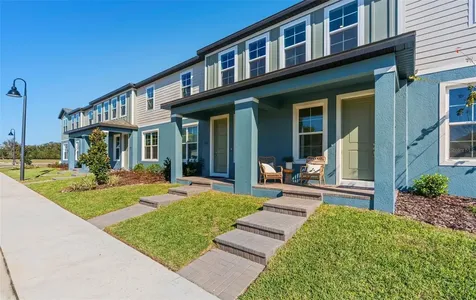 636 Emerald Grove Drive Apopka FL 32703