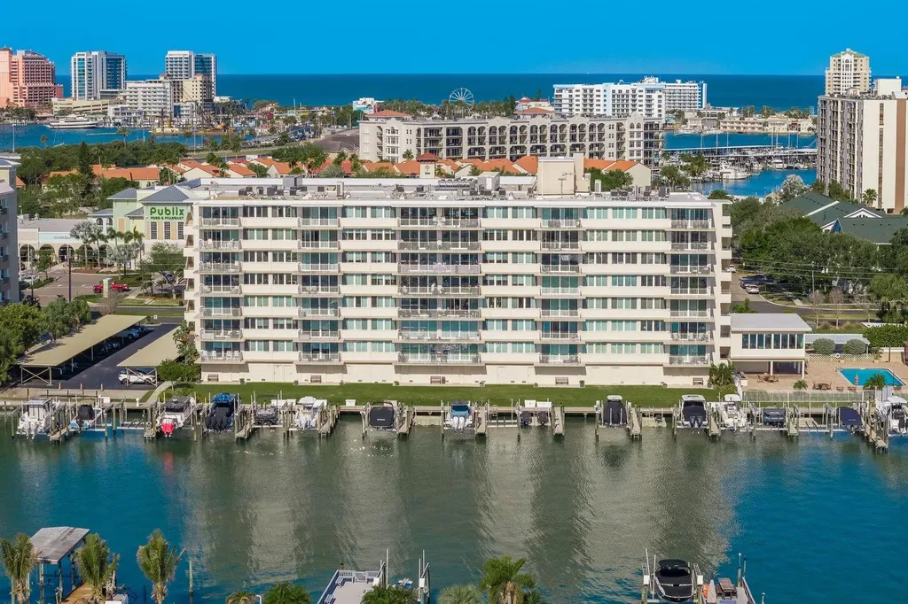 223 Island Way Clearwater Beach FL 33767