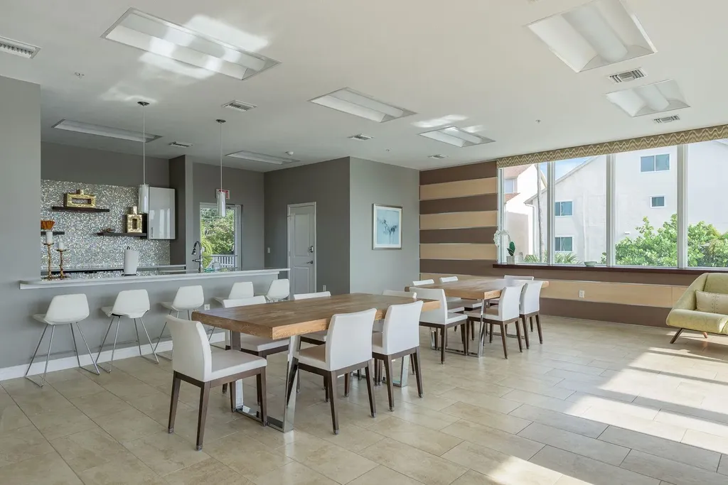 223 Island Way Clearwater Beach FL 33767