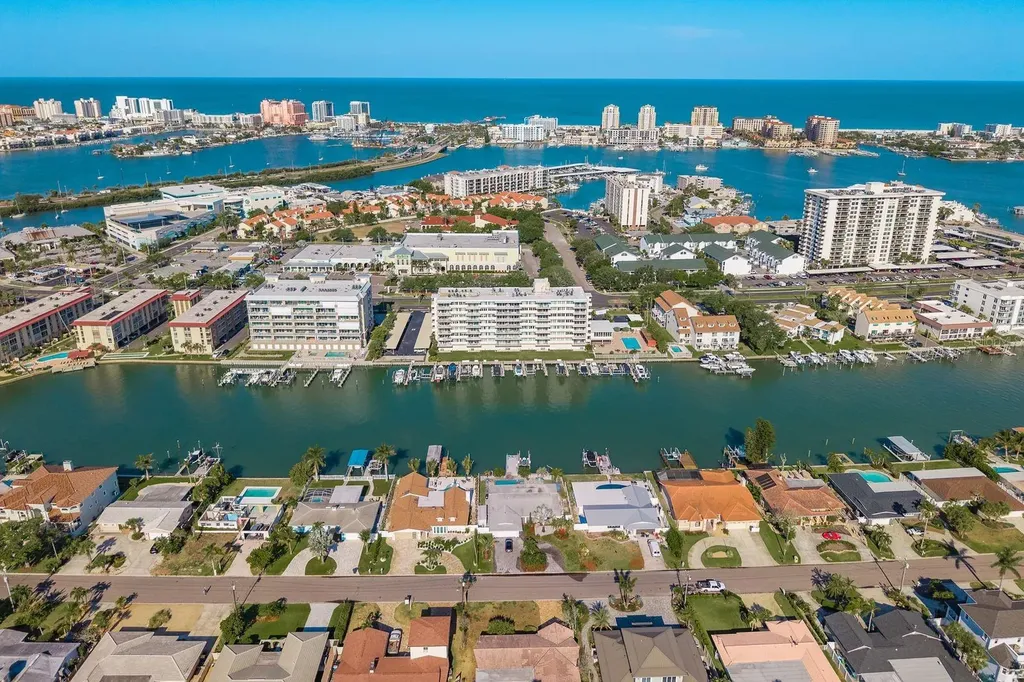 223 Island Way Clearwater Beach FL 33767