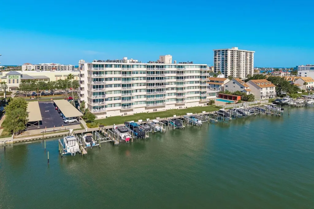 223 Island Way Clearwater Beach FL 33767
