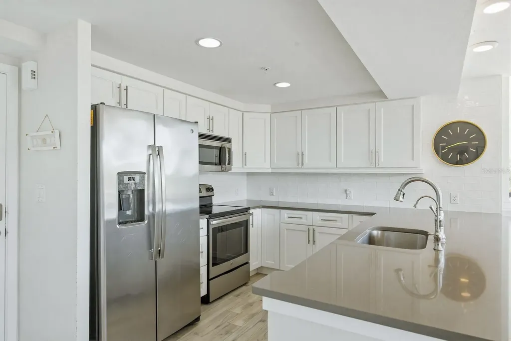 223 Island Way Clearwater Beach FL 33767