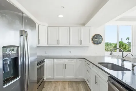 223 Island Way Clearwater Beach FL 33767