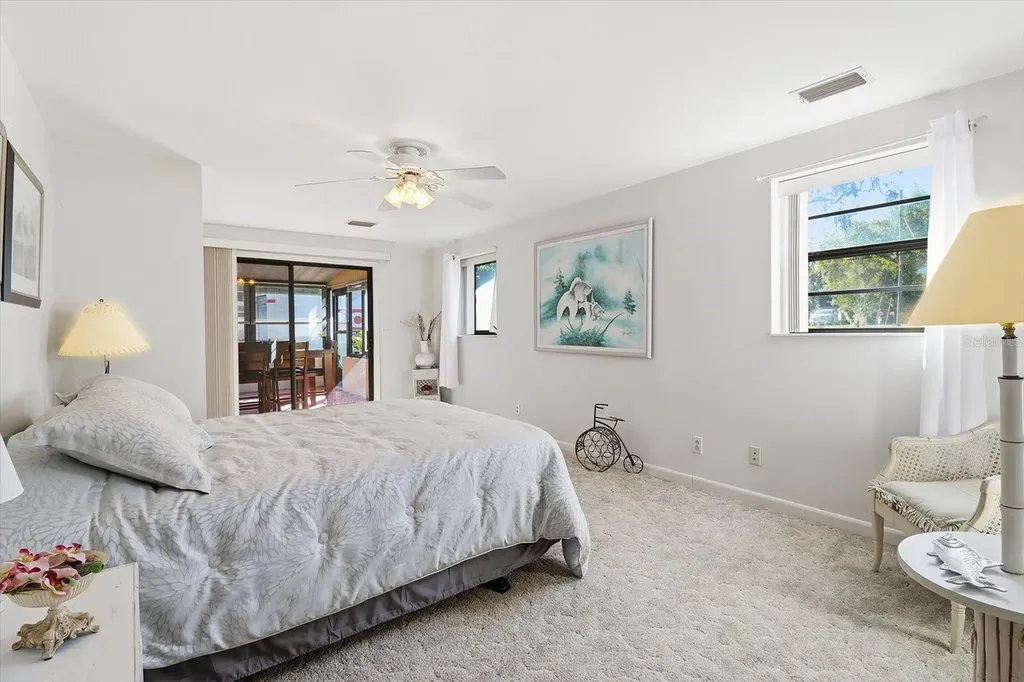 11641 E Salmon Drive Floral City FL 34436