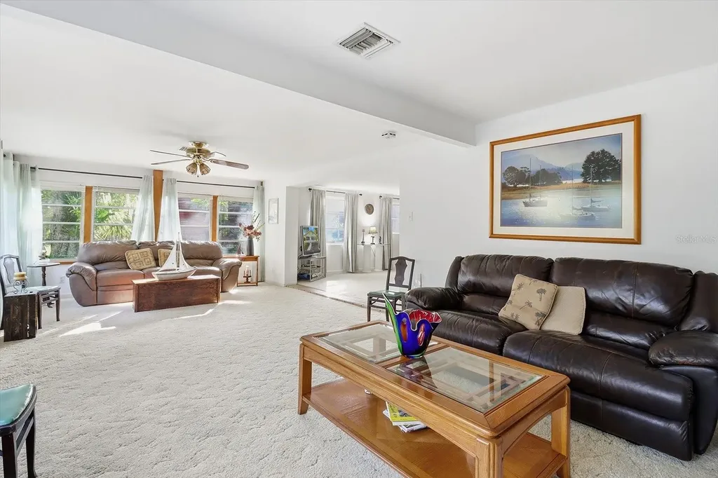 11641 E Salmon Drive Floral City FL 34436
