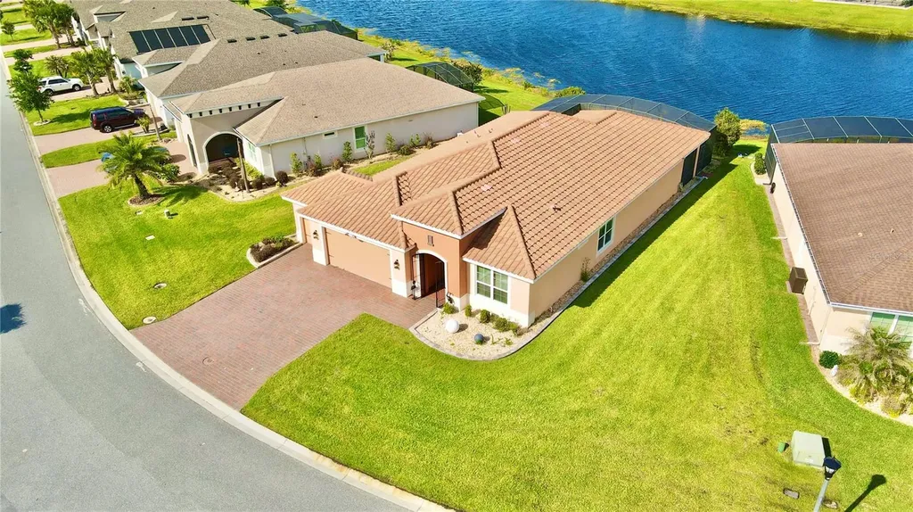 356 Bella Cortina Drive Kissimmee FL 34759