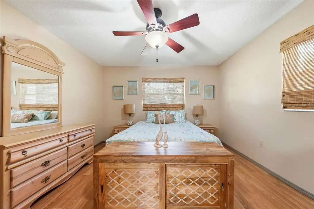 37237 Grays Airport Road Lady Lake FL 32159