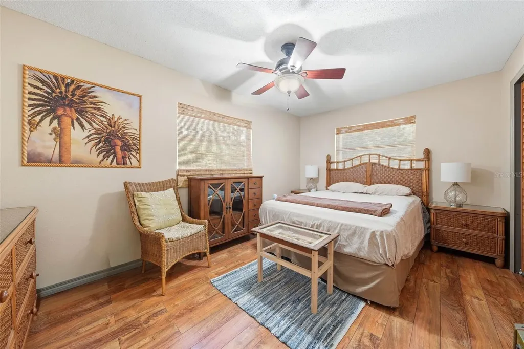 37237 Grays Airport Road Lady Lake FL 32159