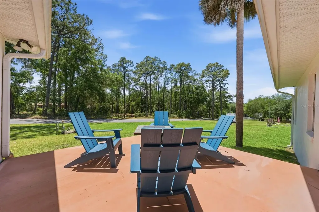 37237 Grays Airport Road Lady Lake FL 32159